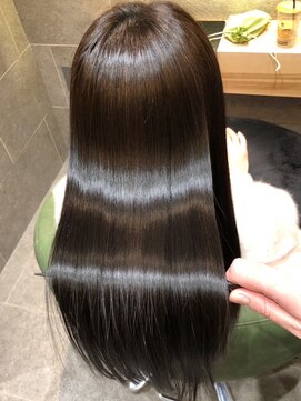 ブローテ ヘアアンドメイク(brote hair&make) 髪にドラマを。　縮毛矯正