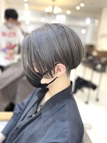 ベンチ 高田馬場店(bench) ハンサムショート ツーブロック シルバーカラー