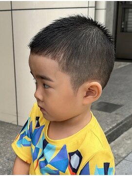 クオンヒール 淀屋橋店(QUON HEAL) スペインカール/スパイキーショート/フェザーパーマ/フェード