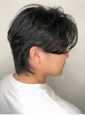 センターパートウルフ アッシュブラック