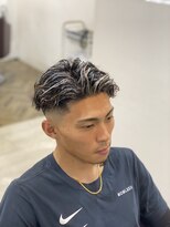 グランドール リュクス(Grandoll Luxe)&nbsp;ツイストスパイラルパーマ/メッシュ/ハイライト/スキンフェード