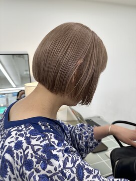 シカ(sica) 柔らかいベージュ