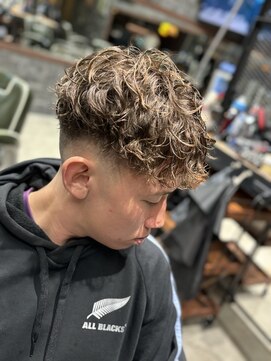 スリーセント 栄(3/cent) スペインカール