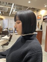 ルックアット(Look at)&nbsp;【Lookat】20代30代40代 ボブ ネイビーブラック