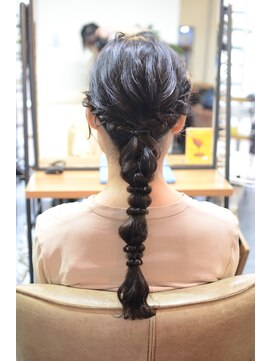 ポタム 東中野(potamu) 飾り無しでも華やか編み下ろしヘア