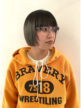 シータ(sheta) パツっとボブレイヤーカット
