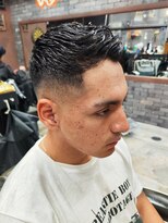 フォーコーナーズカットショップスリーセント 栄(FourCornersCutShop 3/cent)&nbsp;フェザーアップ/スキンフェード/フェードカット/ミドルフェード