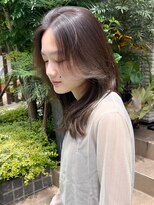 トレス(TRESS)&nbsp;セミロングヘア　前髪カット　オリーブグレージュ　表参道