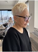 グレイミセスマダム60代70代80代白髪ヘアベリーショートショート