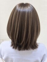 アンナチュラル(en~natural)&nbsp;カット×白髪ぼかしハイライト