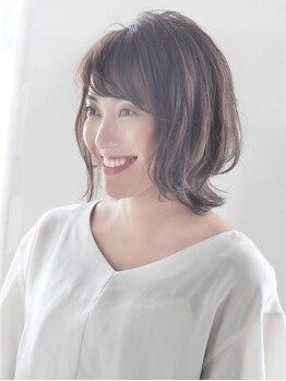 見た目の素敵さはヘアスタイルで決まる！遊び心を少し足して、プロの技術でちょっと変身してみませんか？