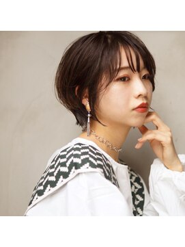 アトリエ フェム(atelier.fem) atelier.fem　柔らかいくびれショートスタイル