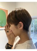 くびれショートヘア