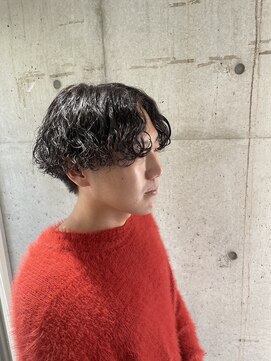 ブランシェ 西松山店 センターパート×波巻きスパイラル