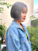 ヴヴ(Bub)&nbsp;hightone color/ハイトーン　グレーアッシュ　ボブ　ブリーチ