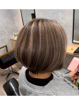 モードケイズ(Aimee by modek’s)&nbsp;丸みボブ×ハイライト