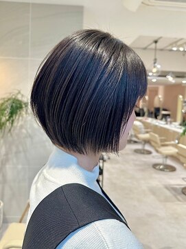 ミズチャーム(Ms.CHARM) くびれショートボブ/艶髪