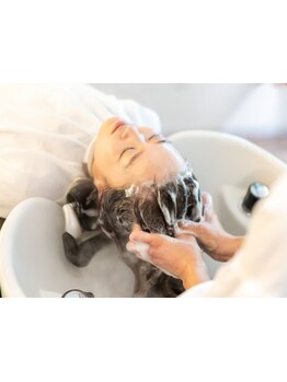 【江南駅より車で約9分!】日頃の疲れをリフレッシュしながら、頭皮ケア◎極上のサロンタイムを…＊