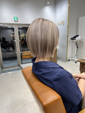 ネイロ 錦糸町(NeiRo) 魅力倍増カールセミディシアーカラーダークアッシュショートヘア