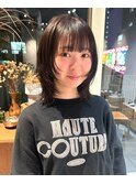 黒髪ウルフレイヤーミディアム艶髪