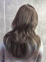 アマトウキョウ アユンチェ(AMA TOKYO×AYUNCHE) ブリーチなし レイヤー ベージュ アッシュ