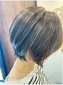 ショートボブ