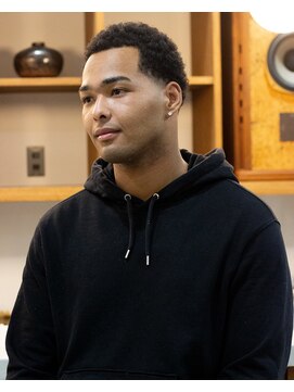 ポリッシュマン コウベ(POLISHMAN.KOBE) ショートアフロ / テーパーフェード / スキンフェード