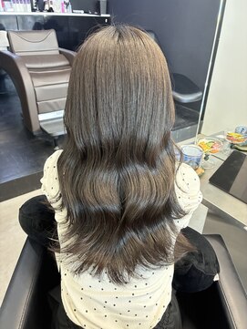 ソア バイ リコヘアーうるま(SOAR by lico hair Uruma) 着物ヘア/大人ガーリー/ダークアッシュ/似合わせカット/うるま