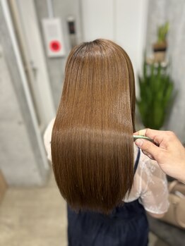 アンフィニ 延岡(Anfini)の写真/【延岡市唯一の本格的髪質改善】最高品質の薬剤で叶う、乾かすだけで艶髪のオーダーメイド縮毛矯正