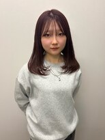 コタン(COTAN)&nbsp;レッドカラー/ミディアムレイヤー/シースルーバング.yui COTAN