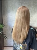 カット×ブリーチ×ミルクティーベージュ