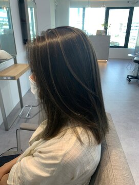 フィル 横浜(fil) ハイライトインパクト_カーキグレージュアッシュ