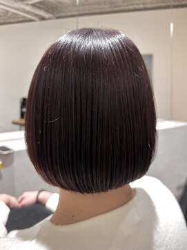 ストレータ バイ マリオ(Strata by mario) 〈宮本〉ミニボブ×暗めピンク