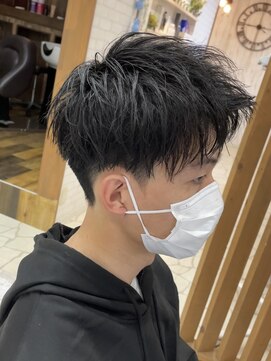 シャイン 大宮(SHINE) メンズカット/パーマ/ヘッドスパ/ブリーチ/眉毛/韓国/大宮/Men's