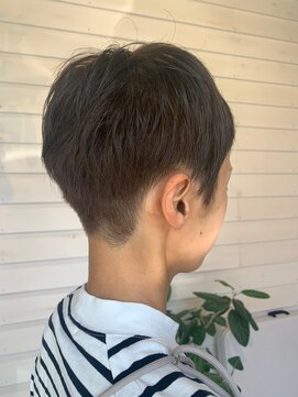 ラコスタ(LaCosTa) 30代40代50代大人ショートカットレイヤースタイル