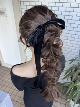 フェリーチェ(Felice) 編みポニー　編みおろし　ポニーテール　ベロアリボン