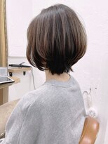 ミッシェル アフロート(michelle afloat)&nbsp;20代30代40代50代立体綺麗髪Curves CutのCカーブ外ハネグラボブ