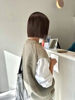 ムーム(Momb)&nbsp;顎下1センチボブとベージュ