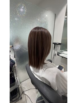 アオ(AO) ベージュのバレイヤージュ