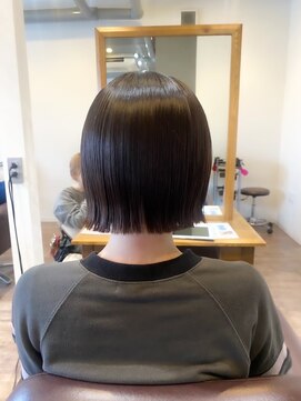 リム(Limb) 【艶髪】縮毛矯正 髪質改善 あごラインボブ