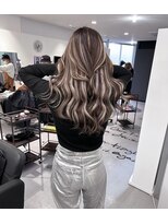 キング(K!ng)&nbsp;縮毛矯正髪質改善ハイライトレイヤーカット楠葉美容室エクステ