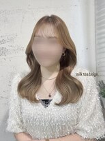 ナイロ(NiLO)&nbsp;やわらかなミルクティーベージュで大人かわいい印象に♪