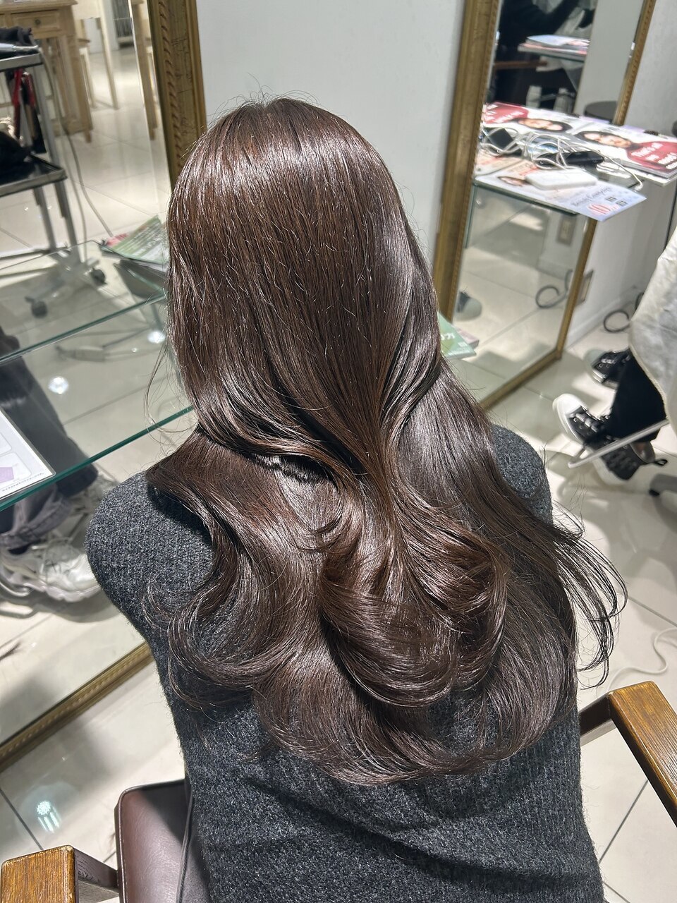 96.8%がリピート！自社開発髪質改善『パールプラチナトリートメント