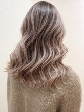 モルト 麻生(molt)&nbsp;海外　韓国風　バレイヤージュ