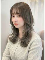 ティファ 自由が丘店(Tiffa)&nbsp;外国人風グレイッシュカラーで魅せる透明感。洗練された都会ヘア