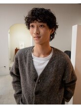 おしゃれなメンズパーマも。