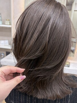 キラーナセンダイ(KiRANA SENDAI) 透明感たっぷり!暗髪ダークグレージュ