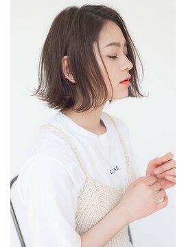 フェリア 梅田(FERIA) 【梅田 茶屋町】イルミナカラー+切りっぱなしボブ