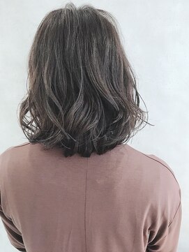 ムウ 難波(MOU) マッシュウルフひし形シルエットジェンダーレスグレージュ