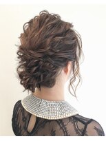 ノル(nol.)&nbsp;［toshi’sアレンジ］ルーズで柔らかなウェーブアレンジ